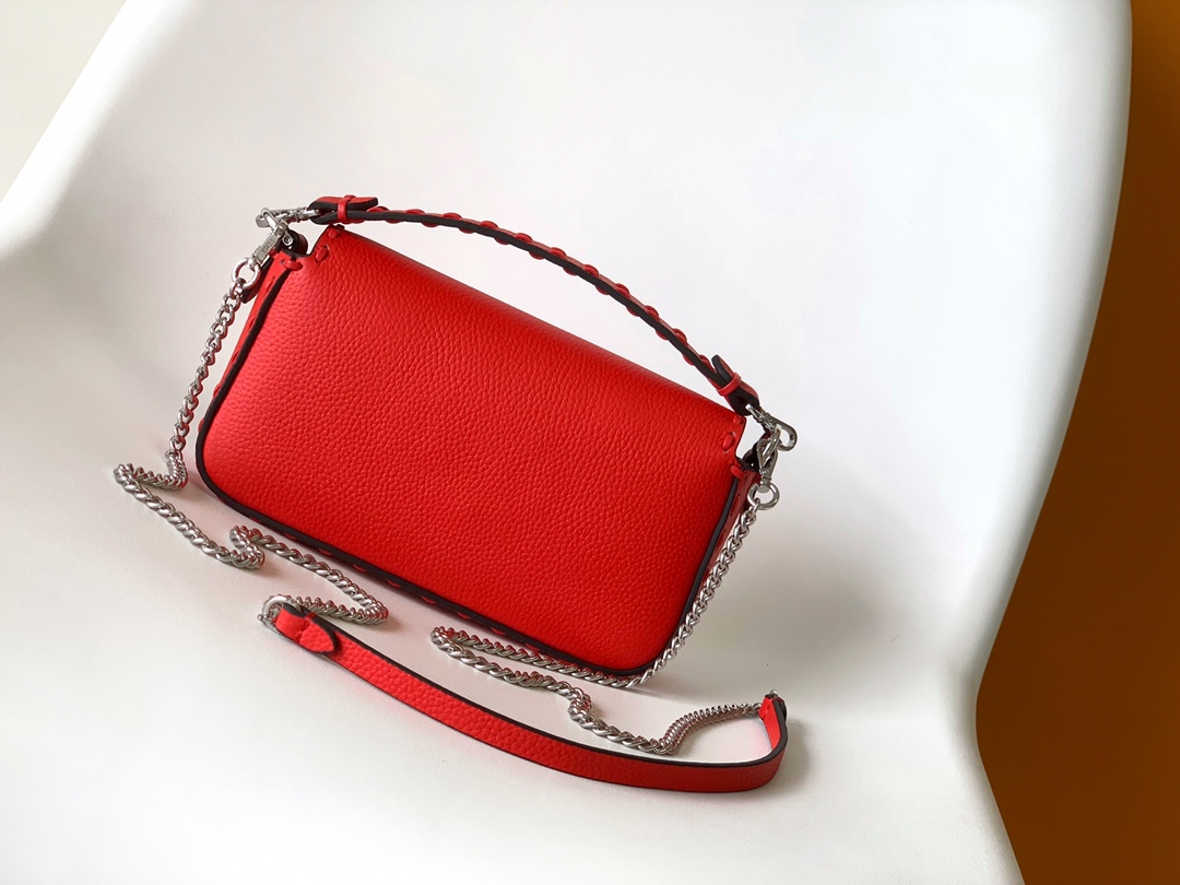 Fendi Mini Baguette Selleria With 309 Hand-sewn Topstitches Shoulder Bag Red 